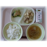 5月22日（火）　マーボー豆腐　ごま和え　わかめのスープ