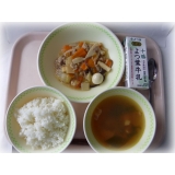 6月18日（火）　春雨スープ　八宝菜