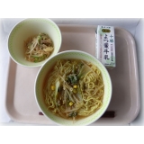 7月25日（木）　担担麺　春雨サラダ