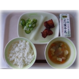 5月18日（月）　ごはん　三平汁　から揚げ　白菜のレモン漬け