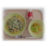 5月7日（木）　鮭小松菜クリームスパゲティ　コールスロー　ジョアプレーン