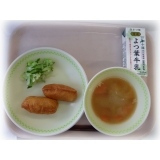 8月17日（月）　いなり寿司　即席漬け　具だくさんみそ汁