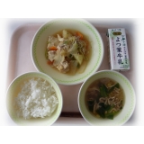 3月8日（月）　すき焼き風煮　中華コーンスープ
