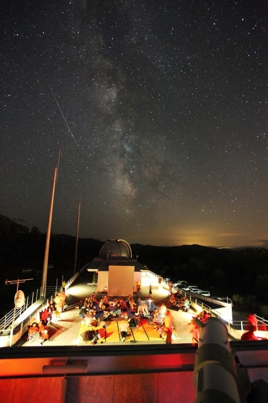 ペルセウス座流星群観望会の様子