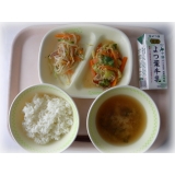 6月15日（火）　ホイコーロー　ナムル　小松菜と玉ねぎのみそ汁