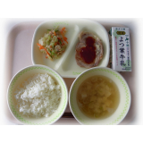 9月28日（火）　トンテキ　ツナサラダ　豆腐のみそ汁