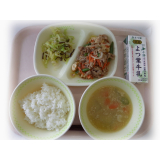 3月7日（月）　厚揚げと豚肉の味噌炒め　キャベツの塩昆布和え　かぼちゃ団子汁