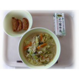 3月10日（木）　みそラーメン　揚げギョーザ