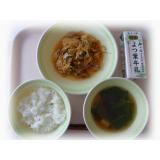 5月10日（火）　豚キムチ　中華スープ