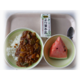 7月22日（金）　夏野菜カレー　すいか