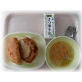 2月15日（水）　鹿カツバーガー　フレンチサラダ　白菜とベーコンのスープ
