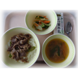 6月1日（木）アスパラ牛丼　さっぱり漬け　ユッケジャンスープ