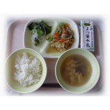 6月12日（月）高野豆腐のチャンプルー　酢の物　なめこのみそ汁　