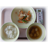 7月31日（月）　厚揚げと豚肉の味噌炒め　豆腐のすまし汁