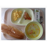 2月21日（水）　卵サンドイッチ　ガーリックチキン　白菜のチャウダー
