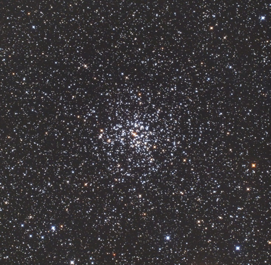 M37（ぎょしゃ座・散開星団）