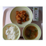 4月22日（月）　肉団子と野菜の甘酢炒め　春雨スープ