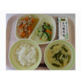 5月13日（月）　豚角煮　さっぱり漬け　にらたまみそ汁