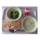 6月12日（水）　コッペパン　ニョッキ入りシチュー　小松菜とささみの胡麻和え　ジョアストロベリー　