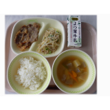 7月9日（火）　豚の生姜焼き　きのこの中華和え　たら三平汁　