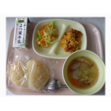 7月24日（水）ソフトフランスパン　チキンマリネ　フレンチサラダ　ポトフ
