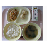8月20日（火）　ショーロンポー　ビーフン炒め　豆乳スープ