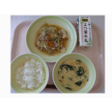 9月2日（月）　すき焼き風煮　かきたま汁