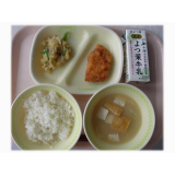 10月8日（火）　たらザンギ　じゃがいものきんぴら　大豆の変身汁