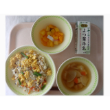 3月3日（月）　ちらし寿司　大根のすまし汁　三色ゼリー和え