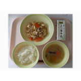 3月25日（火）　肉豆腐　かぼちゃ団子汁