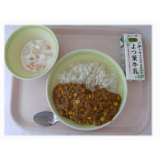 6月13日（金）　シカキーマカレー　ナタデココヨーグルト
