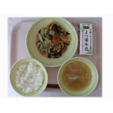 6月24日（火）　中華炒め　水餃子スープ