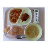 7月23日（水）　クロワッサン　チキンカツ　ラタトゥイユ　コンソメスープ