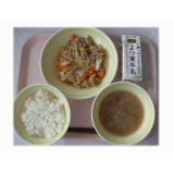 8月19日（火）　すき焼き風煮　ふのりのみそ汁