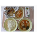 9月24日（水）　たらのホイル焼き　切干大根のごま和え