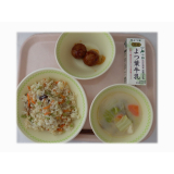 12月5日（金）　ふきごはん　肉団子　飛鳥なべ