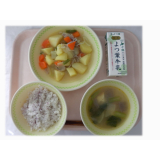 1月26日（月）　ゆかりごはん　中華風肉じゃが　たぬき汁（みそ味）