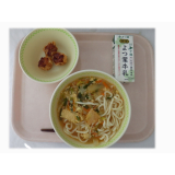 1月29日（木）　鶏チゲうどん　揚げしゅうまい