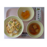 3月3日（火）　ちらし寿司　すまし汁　三色ゼリー和え