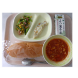 5月13日（水）　かぼちゃパン　たらのマヨネーズ焼き　アスパラとベーコンのソテー　ポークビーンズ