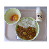 5月29日（金）　ポークカレー　果物ゼリー和え