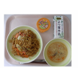 6月18日（木）　焼きそば　サンラータン　温州みかんゼリー
