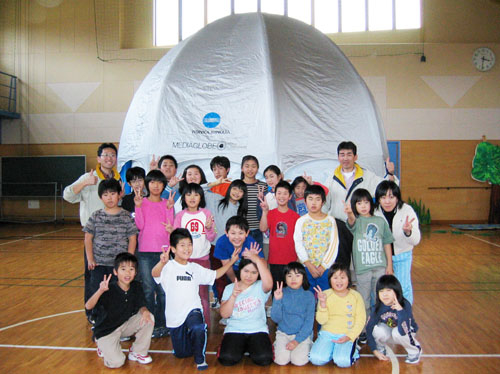 ４ｍエアドーム（若松小学校に設置）