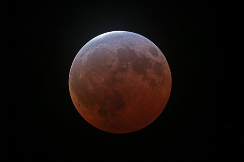 4月4日21時の皆既月食